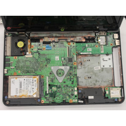 Dell Inspiron M5010 Замена упора для рук